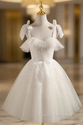 Chic Ivory Tulle Homecoming Dress with Lace, Short Sweetheart Formal Prom Dress