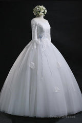Elegant Ball Gown Bateau Long Tulle Wedding Dress With Lace