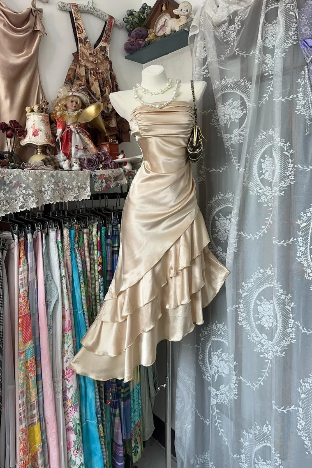 Girlhomeshops-Champagne Short Ruffle Satin Homecoming Dress Birthday D