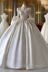 Luxury Ball Gown Sweetheart Neckline Long Sleeves Sequin White Wedding Dress Brides Dress
