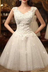 Vintage Cap Sleeves Short Tulle Lace Appliques Wedding Dress