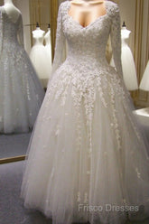 Vintage Long Sleeves Wedding Dress Princess