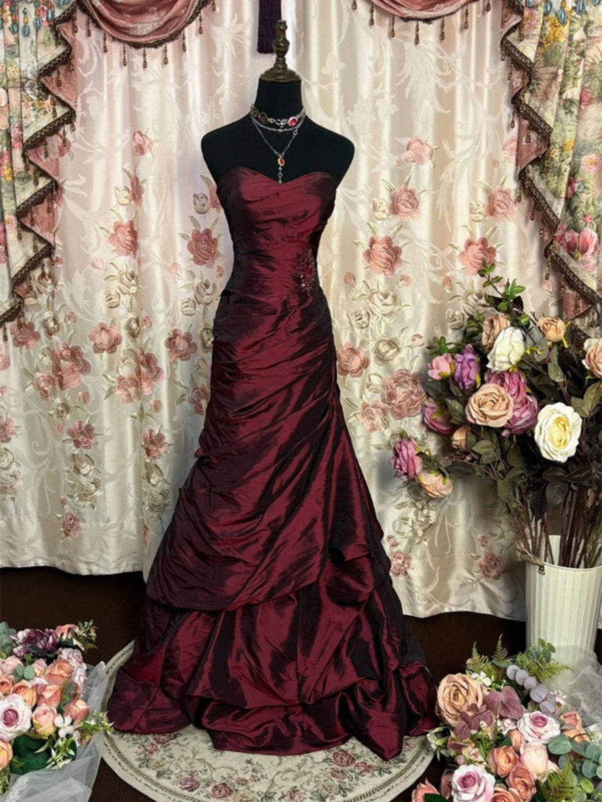 sweet 16 dresses in red Princess Red Quinceanera Dresses Ball Gown Lace Appliques Sweet 16 Par   Hebebridal