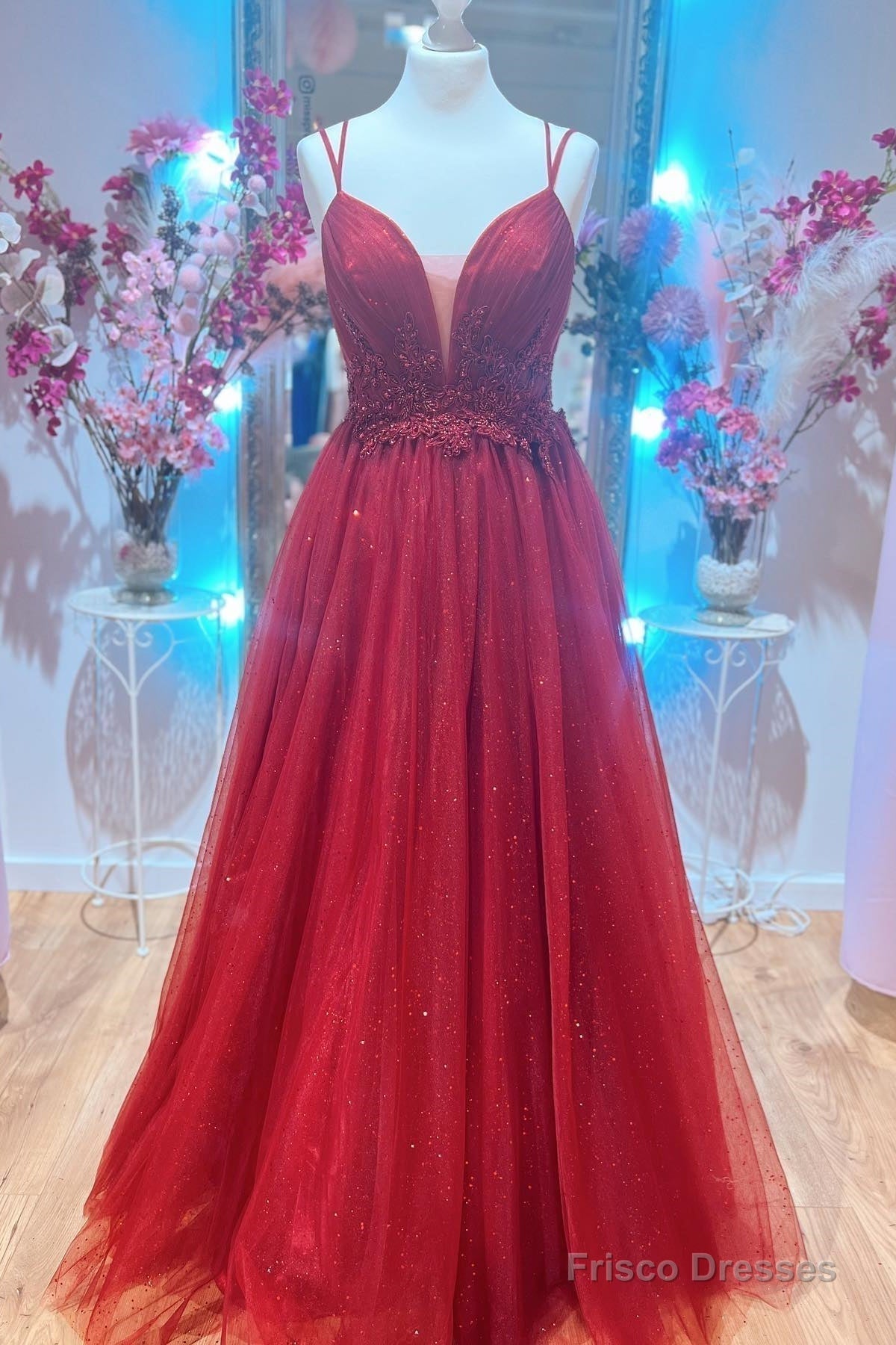 Red Plunging V Neck Double Straps Beaded Appliques Pleated Long Prom Dress Main image
