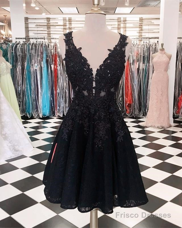 Cheap Black A Line Knee Length V Neck Lace Short Prom Dresses Main image