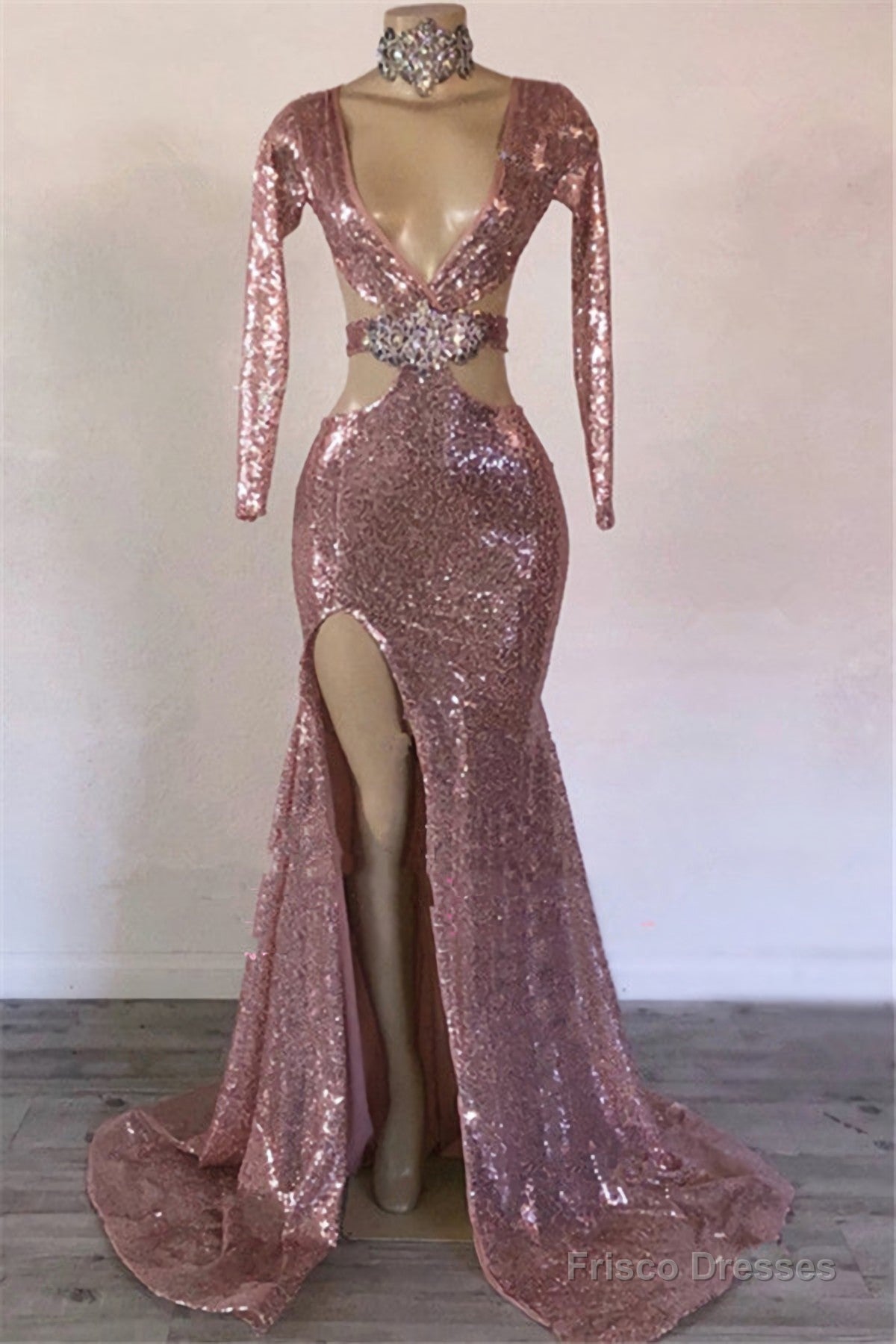 2025 Sheath Pink Hollow Out Sequence V Neck Long Sleeves Beaded Prom Dresses