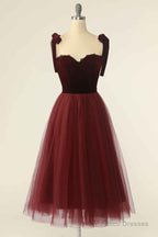 Wine Red Sweetheart Tie-Strap A-Line Short Formal Dress