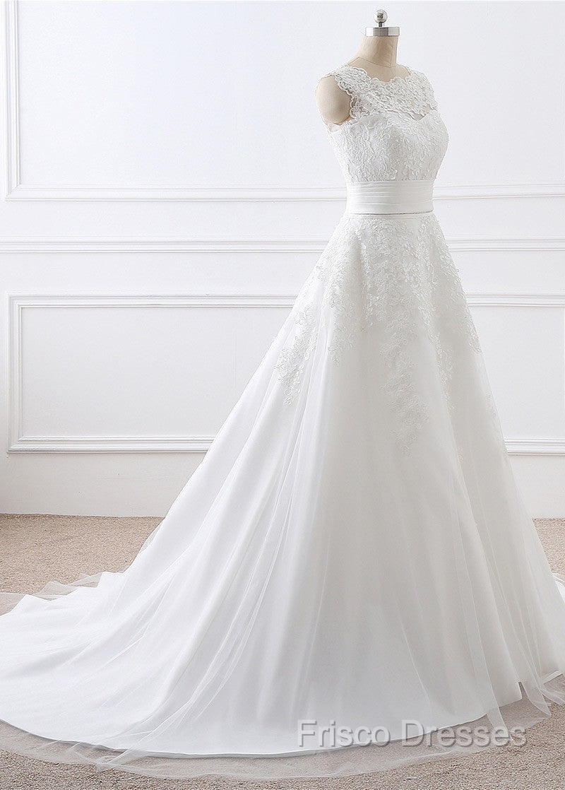 2 In 1 Wedding Dress With Lace Appliques Secondary image