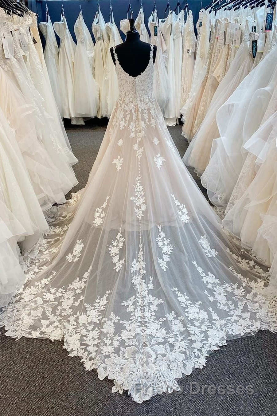Ivory V-Neck Appliqued Long Wedding Dress Secondary image