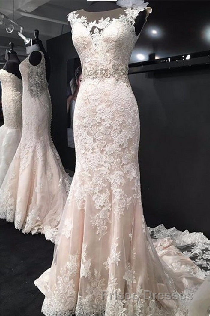 Charming Mermaid Trumpet Sleeveless Lace Appliques Wedding Dress