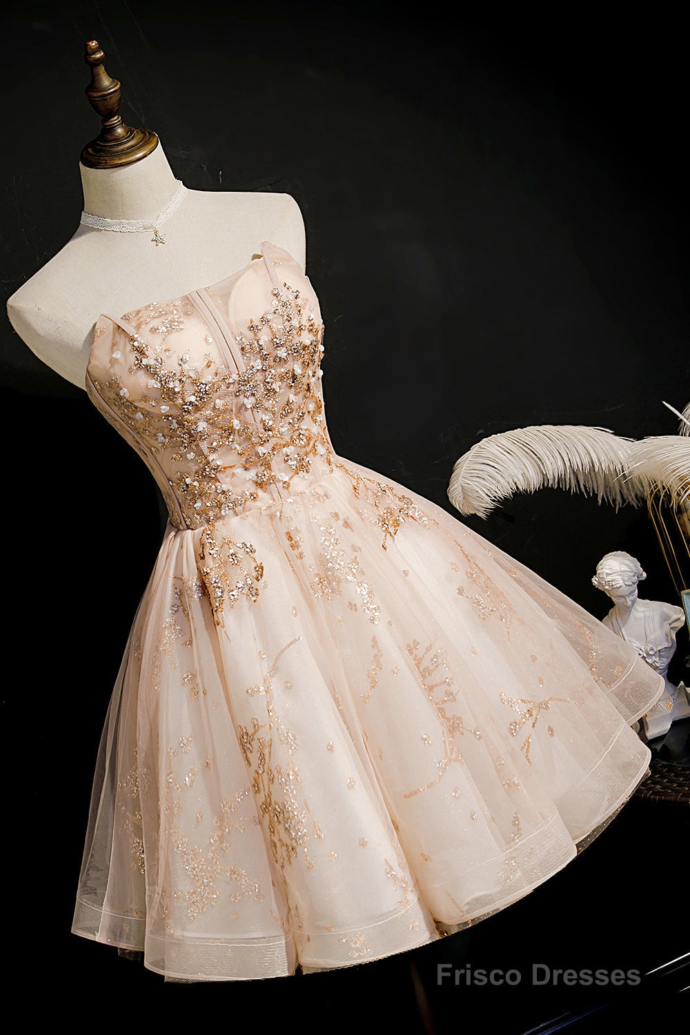 Champagne Strapless Sequins Tulle Short Homecoming Dresses Secondary image