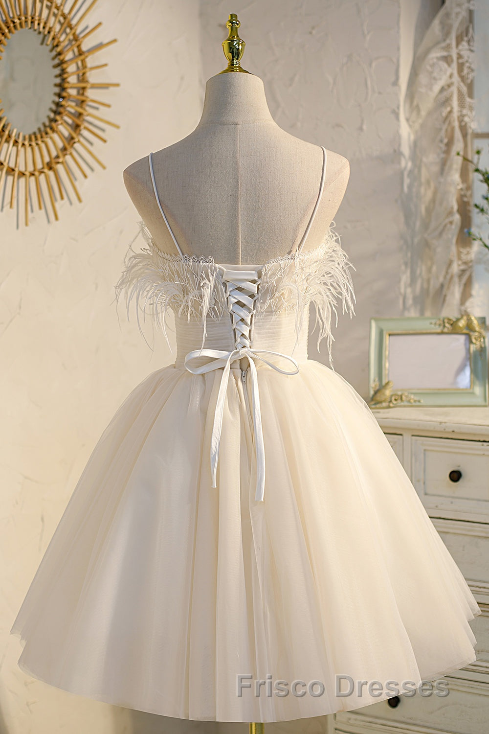 Chic Sleeveless Spaghetti Straps Tulle Princess Homecoming Dress