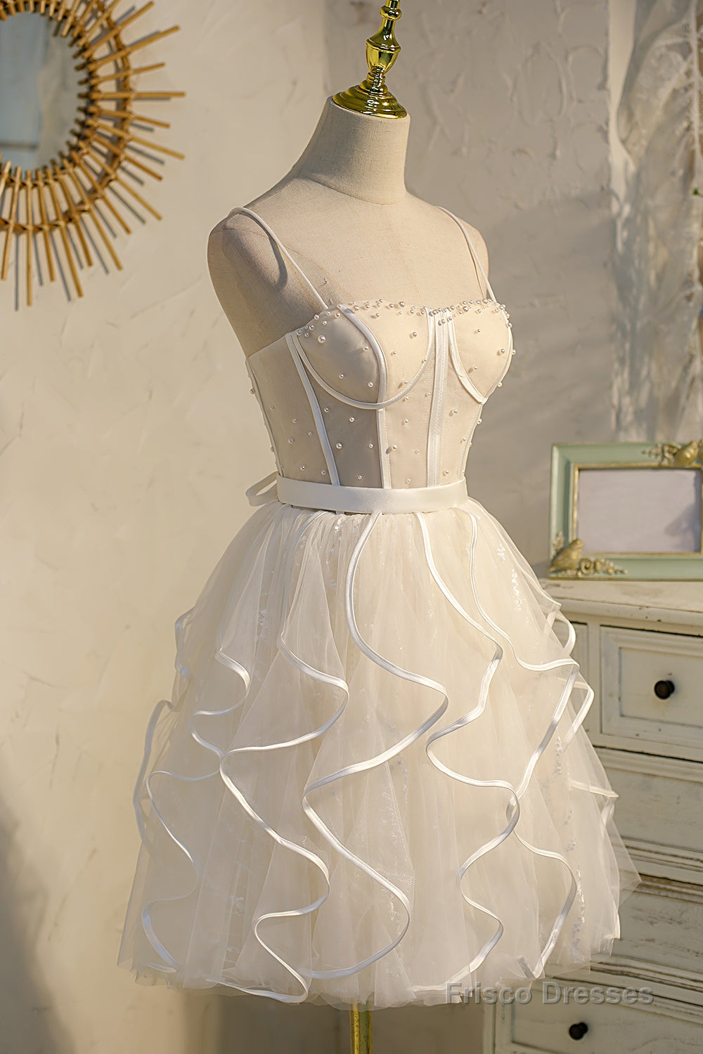 Champagne Spaghetti Straps Beading Tulle Princess Homecoming Dresses Main image