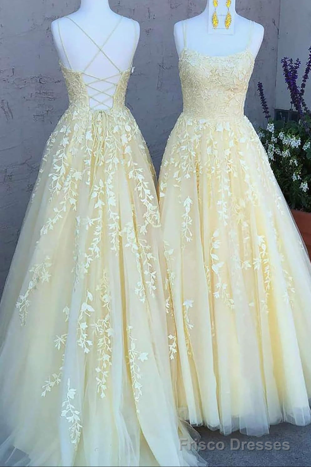 Women's Lace Appliques Prom Dresses Long Spaghetti Strap Ball Gowns Tulle Formal Dresses for Party Main image