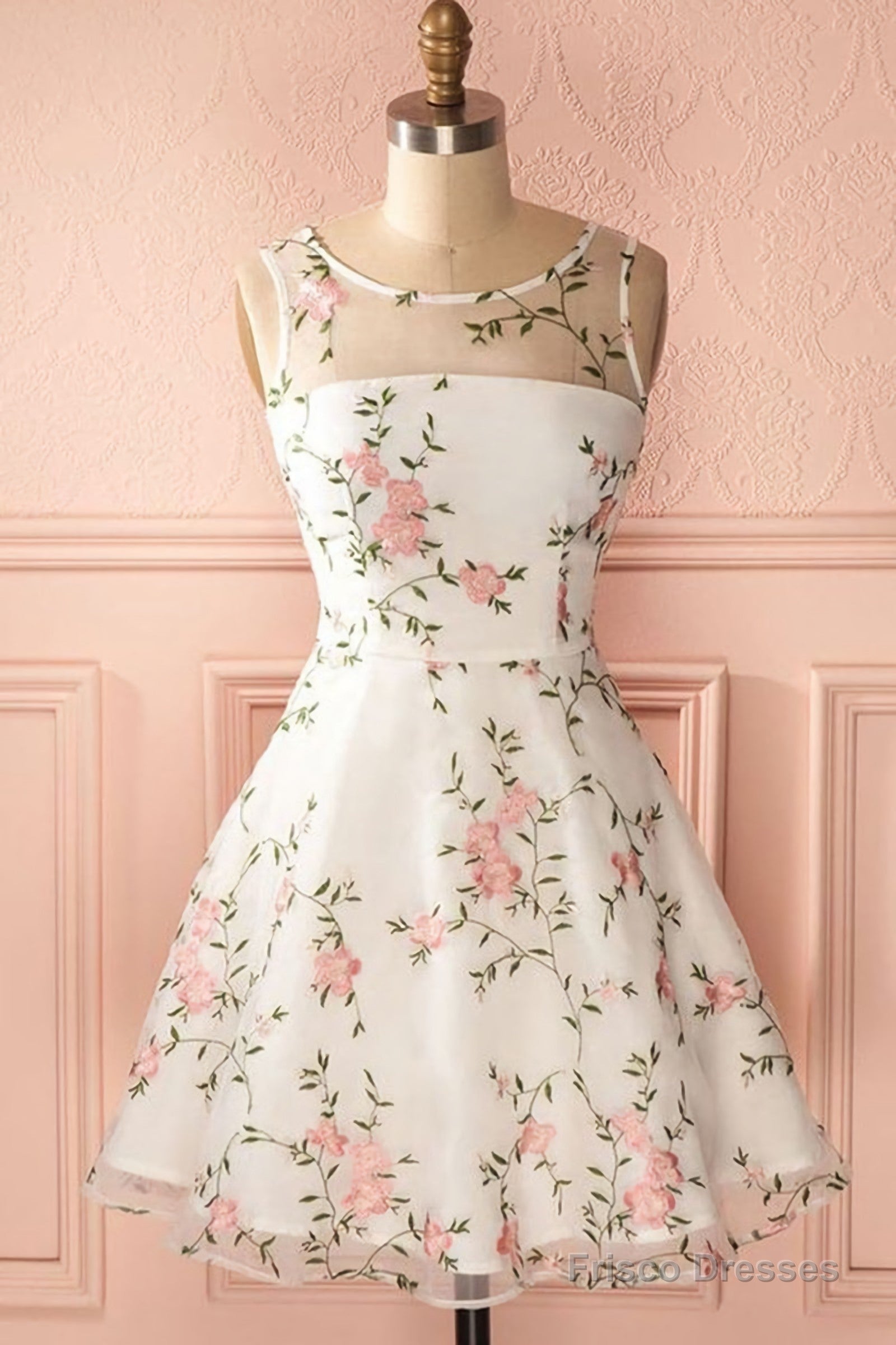 A Line Round Neck Floral Lace White Short Lace Appliques White White Homecoming Dresses Main image