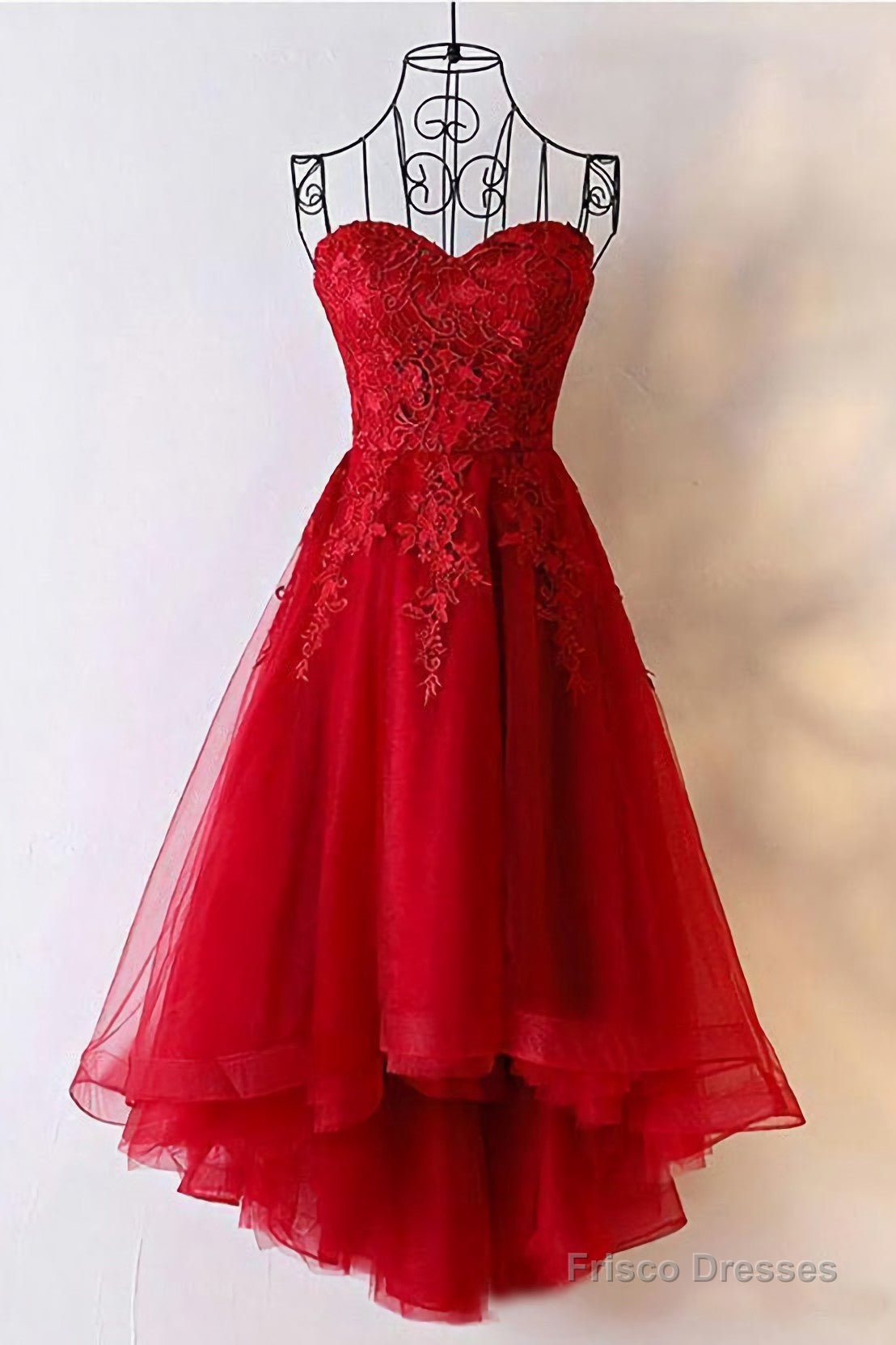 Cute Red Tulle Sweetheart Strapless Homecoming Dresses With Lace Short Prom Dresses Main image