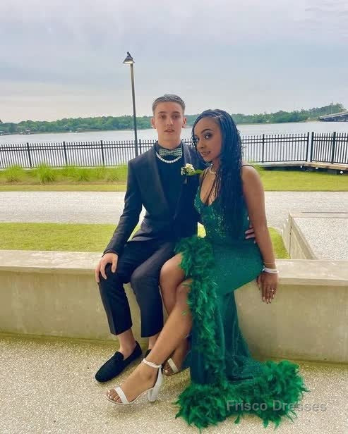 Elegant Mermaid Green Sequin Long Prom Dresses Formal Dress Main image