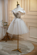 Chic Off The Shoulder V Neck Tulle Short Homecoming Dresses