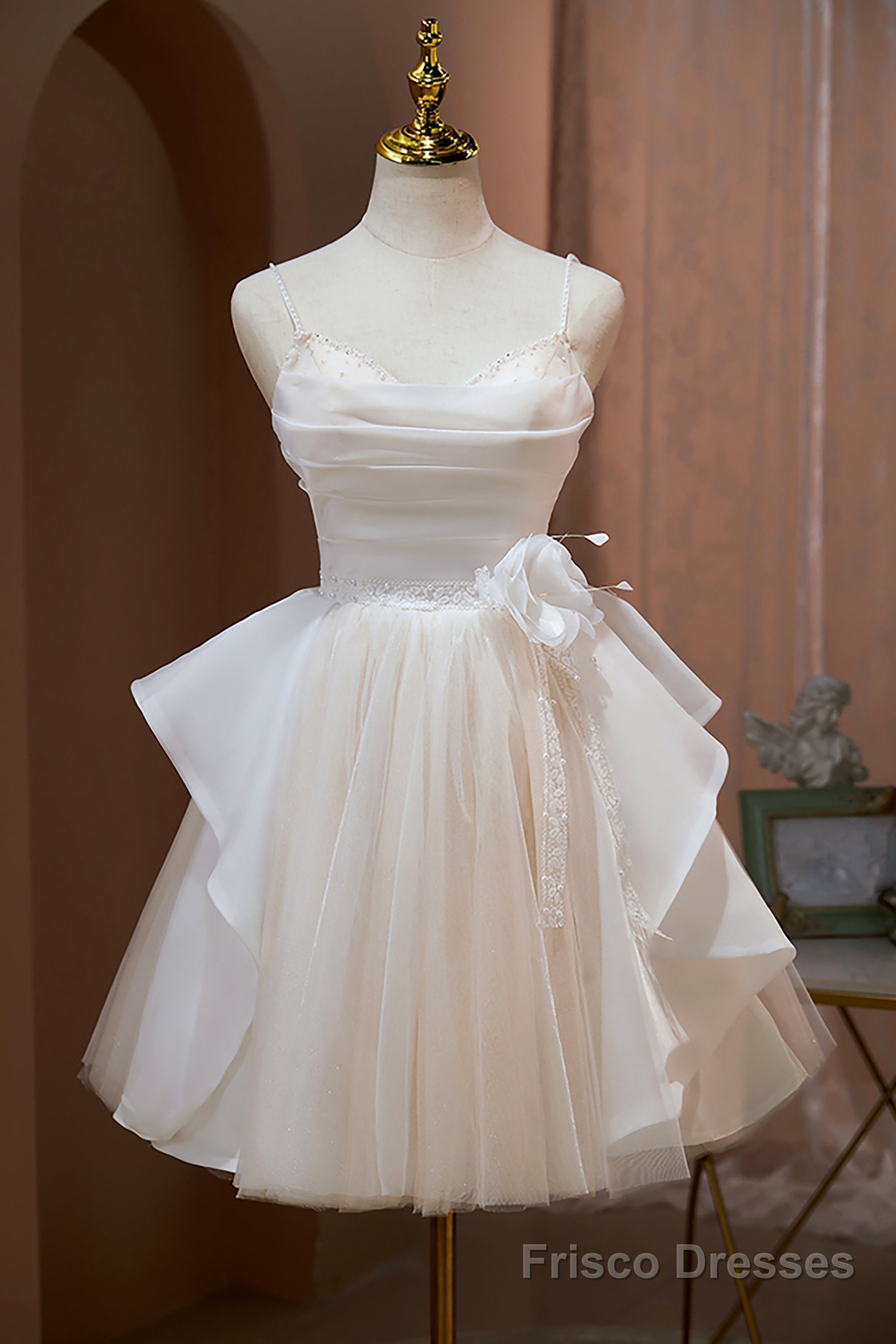 Cute Spaghetti Straps A Line Beading Tulle Short Homecoming Dresses Main image