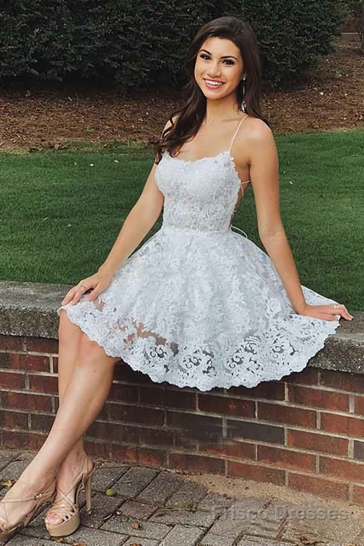 Spaghetti Strap Vintage Gold Lace Applique Criss Cross Short Homecoming Dresses