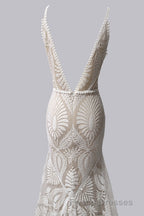 Elegant Spaghetti Straps V Neck Mermaid Lace Wedding Dress