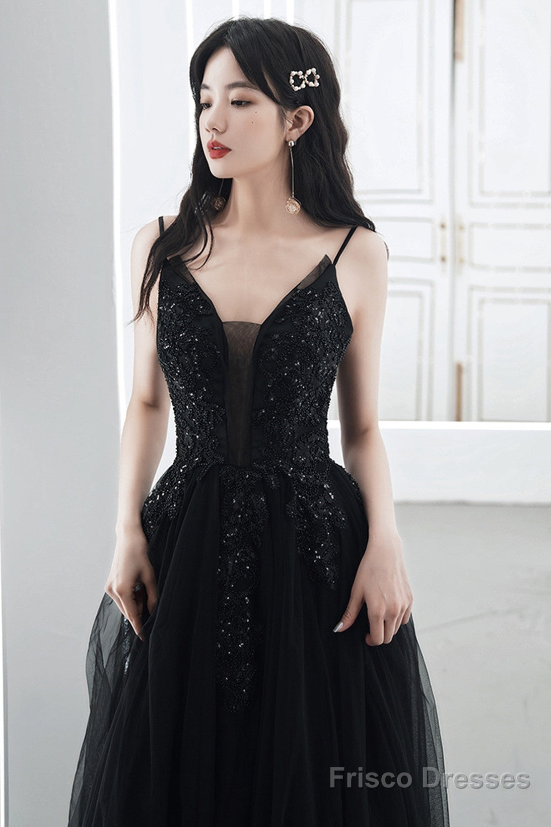 A-Line Black Tulle V-Neckline Straps Long Party Dress, Black Tulle Prom Dress Secondary image