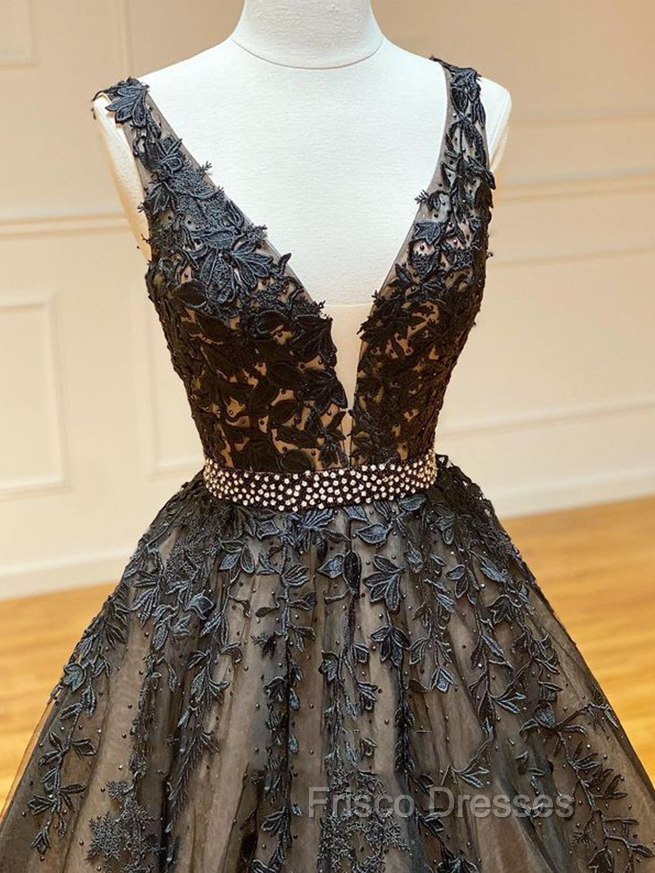 A Line Black V Neck Lace Long Formal Prom Dress Secondary image