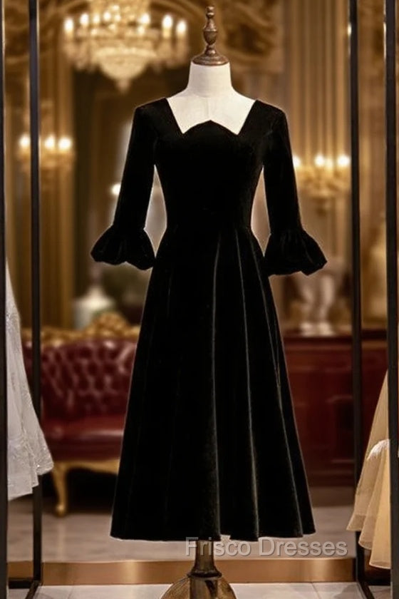 A-Line Black Velvet Square Short Litter Formal Prom Dress Main image