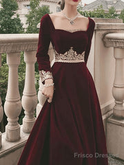 A-Line Elegant Vintage Wedding Guest Formal Evening ValentineS Day Dress Scoop Neck Long Sleeve Floor Length Velvet With Appliques