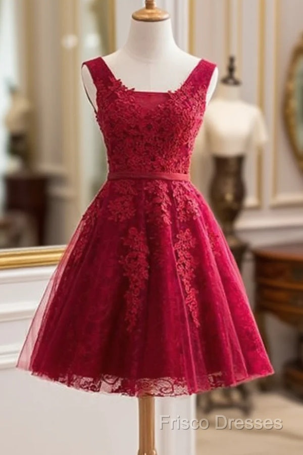 A-Line Knee-Length Red Tulle Homecoming Dress With Appliques Main image