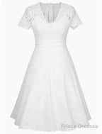 A-Line Party Dresses Elegant Dress Homecoming Knee Length Short Sleeve V Neck Satin With Appliques