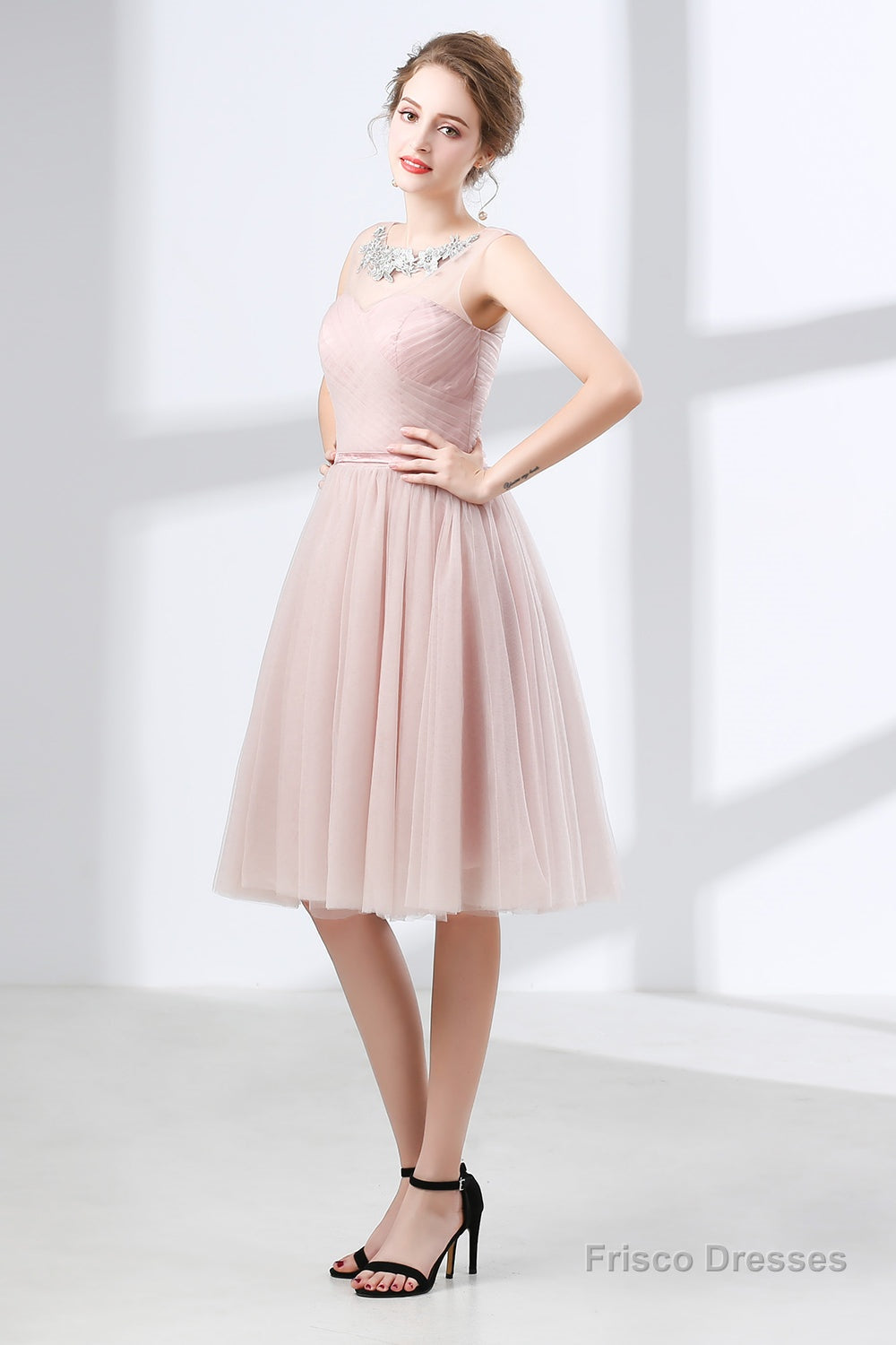 A-Line Pink Tulle Lace Pleats Knee Length Homecoming Dresses Secondary image