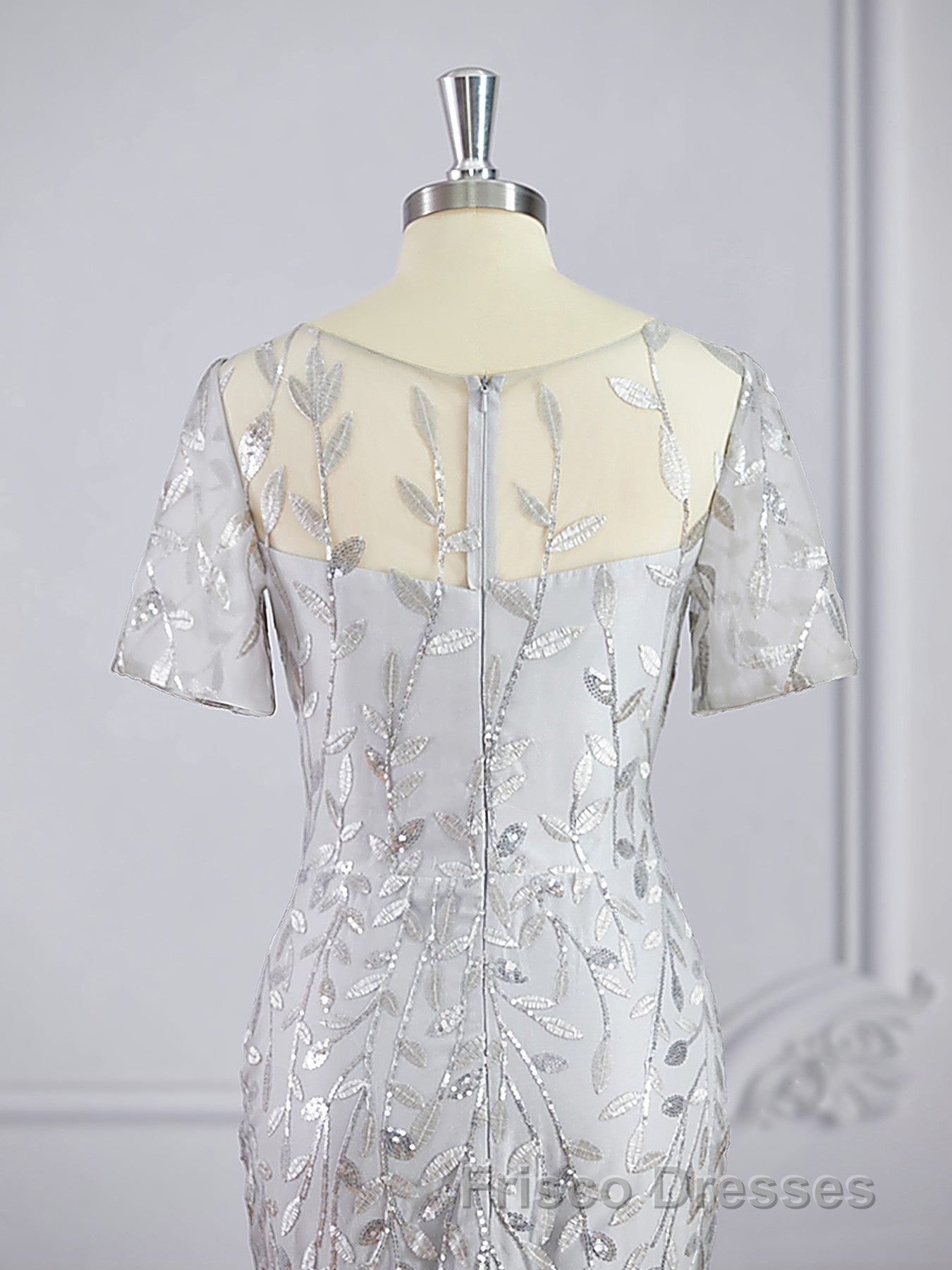 A-Line/Princess Bateau Floor-Length Tulle Mother of the Bride Dress With Ruffles