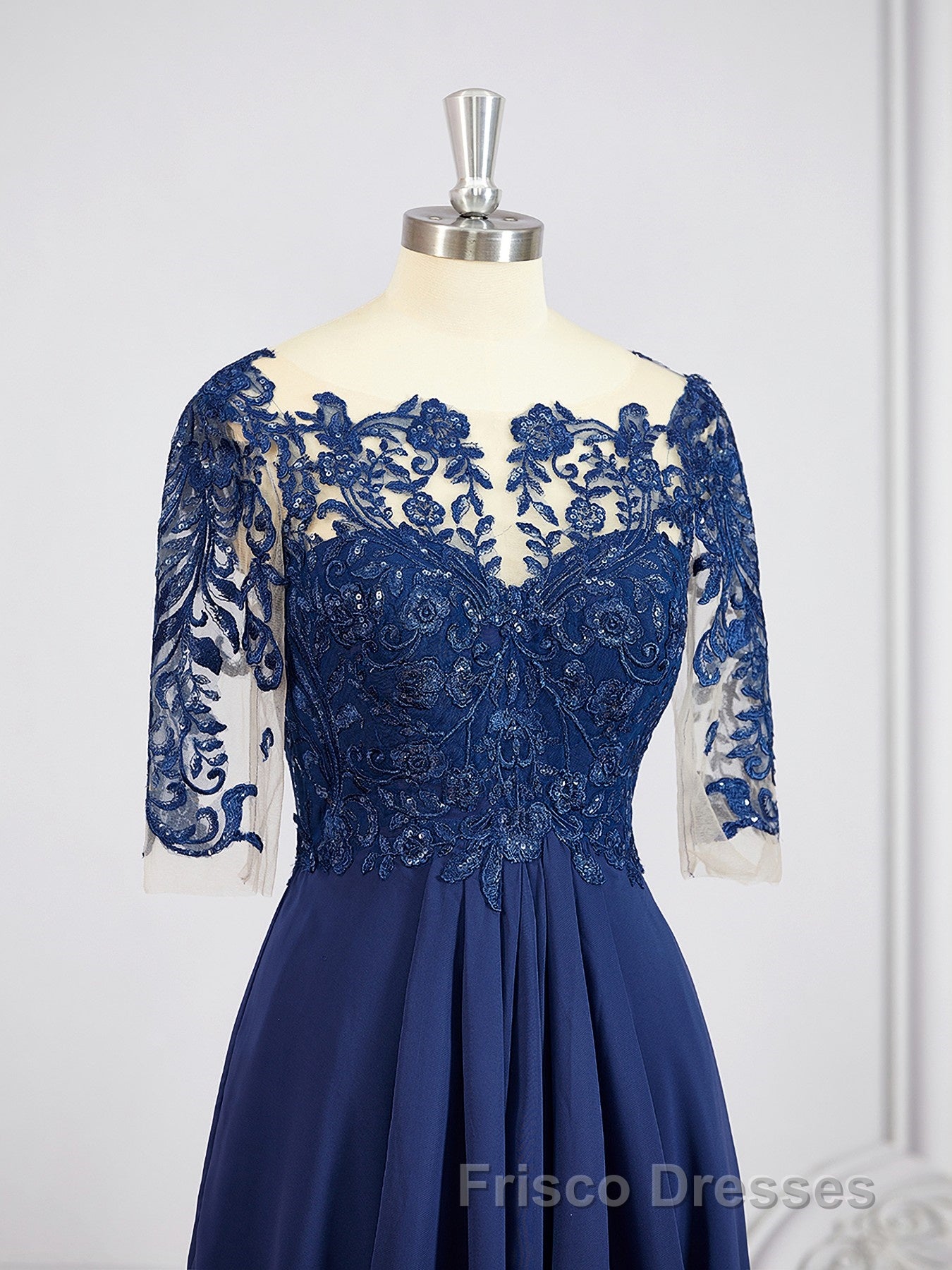 A-Line/Princess Bateau Tea-Length Chiffon Mother of the Bride Dress With Appliques Lace