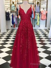 A-Line/Princess Sleeveless V-Neck Floor-Length Applique Tulle Dresses