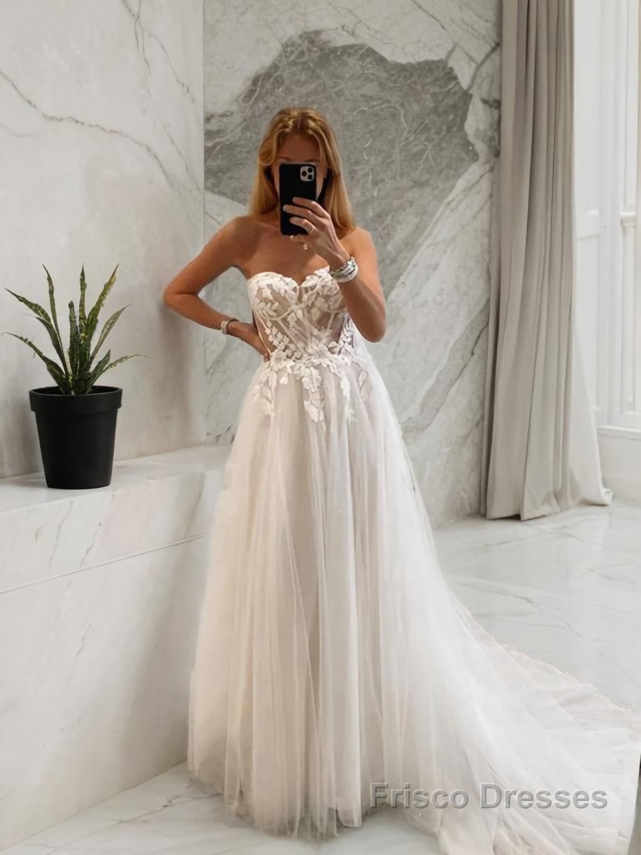 A-Line/Princess Sweetheart Sweep Train Tulle Wedding Dresses With Appliques Lace Main image