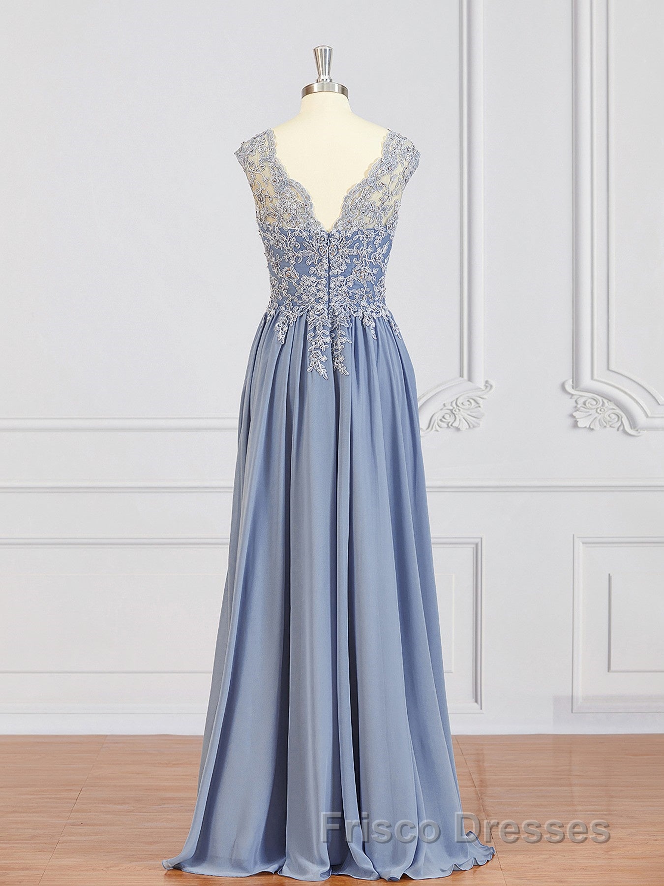 A-Line/Princess V-neck Floor-Length Chiffon Mother of the Bride Dress With Appliques Lace