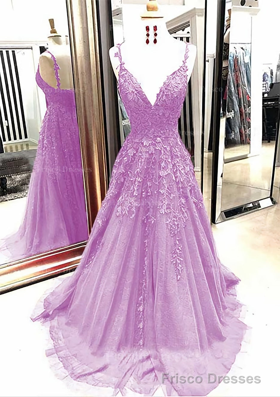 A-line/Princess V Neck Sleeveless Sweep Train Tulle Prom Dresses With Appliqued