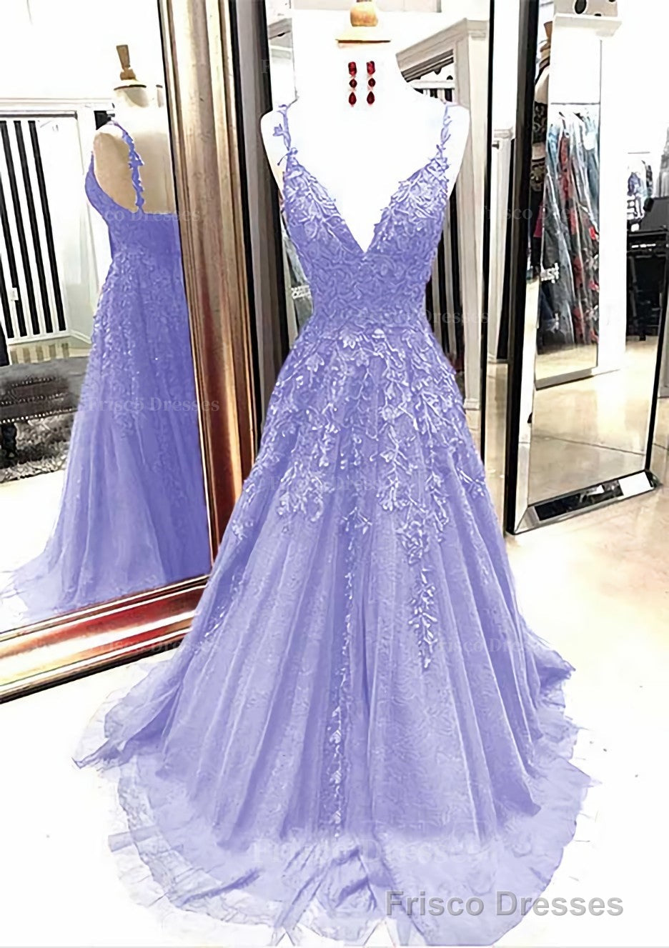A-line/Princess V Neck Sleeveless Sweep Train Tulle Prom Dresses With Appliqued