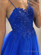 A-Line/Princess V-neck Sweep Train Tulle Prom Dresses With Appliques Lace
