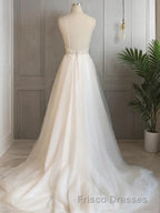 A-Line/Princess V-neck Sweep Train Tulle Wedding Dress With Appliques Lace