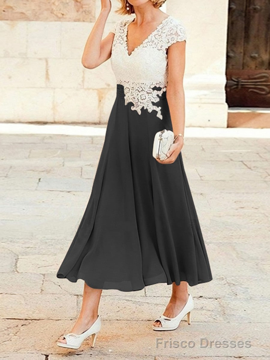 A-Line/Princess V-neck Tea-Length Chiffon Mother of the Bride Dresses With Lace Applique Secondary image