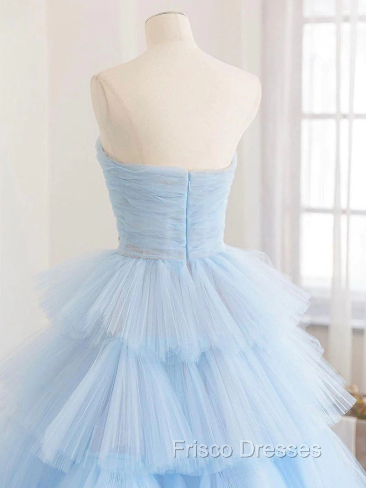A line Strapless Tiered Tulle Formal Prom Dress