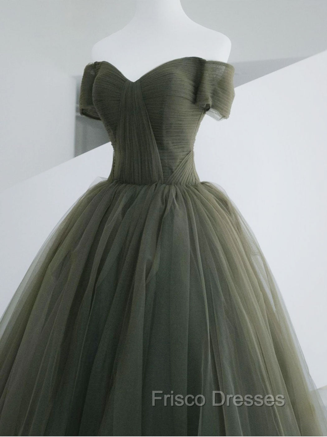 A-Line Sweetheart Neck Green Long Formal Prom Dress, Sweep Train Green Formal Dress Main image