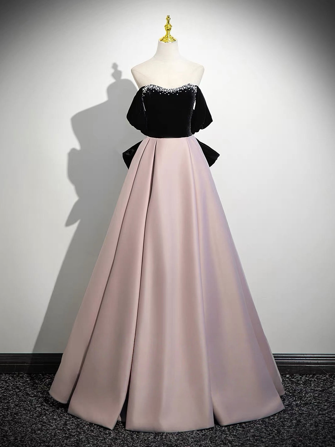 A-Line  Sweetheart Neck Off Shoulder Floor Length Pink Prom Dress With Beads Main image