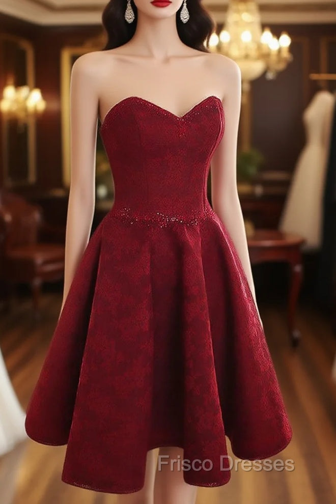 A-line Sweetheart Sleeveless Lace Short/Mini Homecoming Dress With Beading