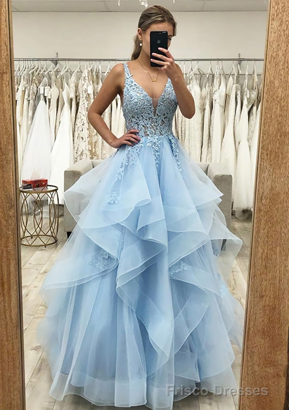 A-line V Neck Sleeveless Long/Floor-Length Tulle Satin Prom Dresses With Lace Appliqued Main image