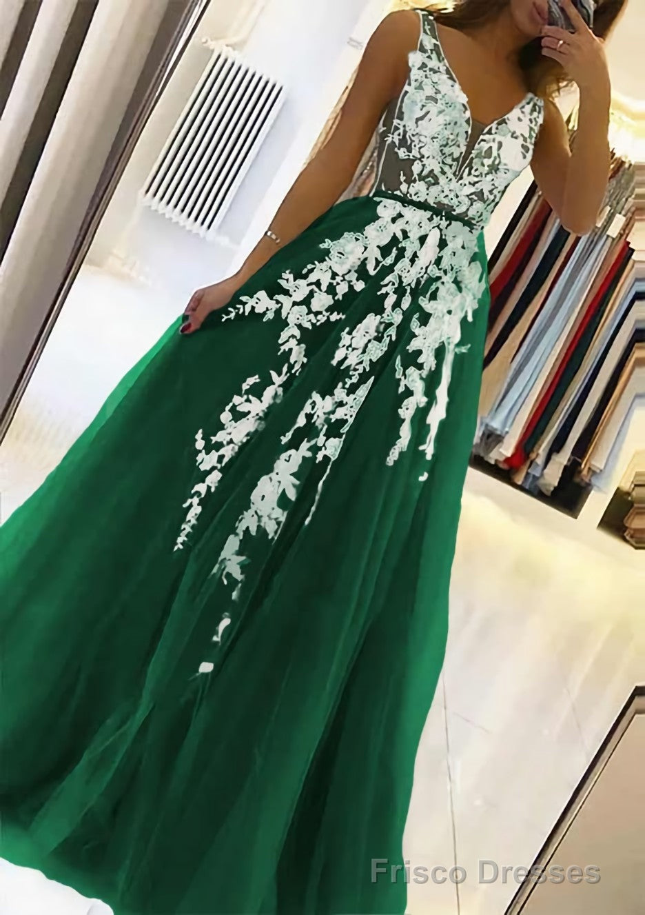 A-line V Neck Sleeveless Sweep Train Tulle Prom Dresses With Beading Lace