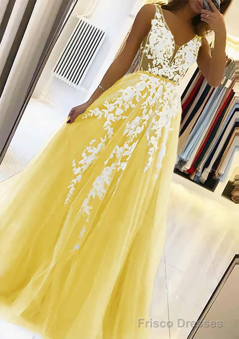 A-line V Neck Sleeveless Sweep Train Tulle Prom Dresses With Beading Lace
