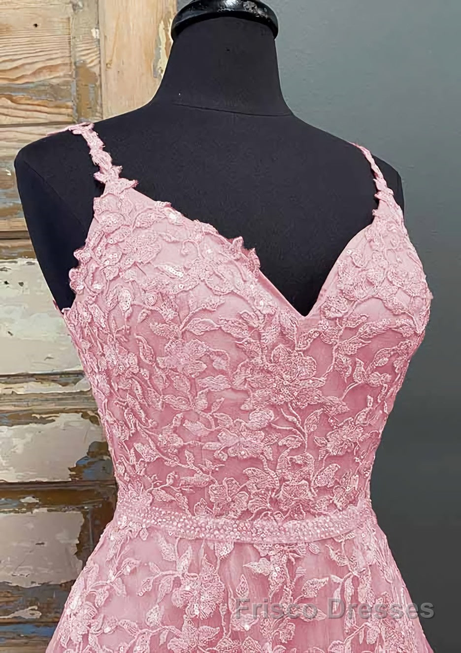 A-line V Neck Spaghetti Straps Long/Floor-Length Tulle Formal Prom Dresses With Beading Lace Pockets Sequins